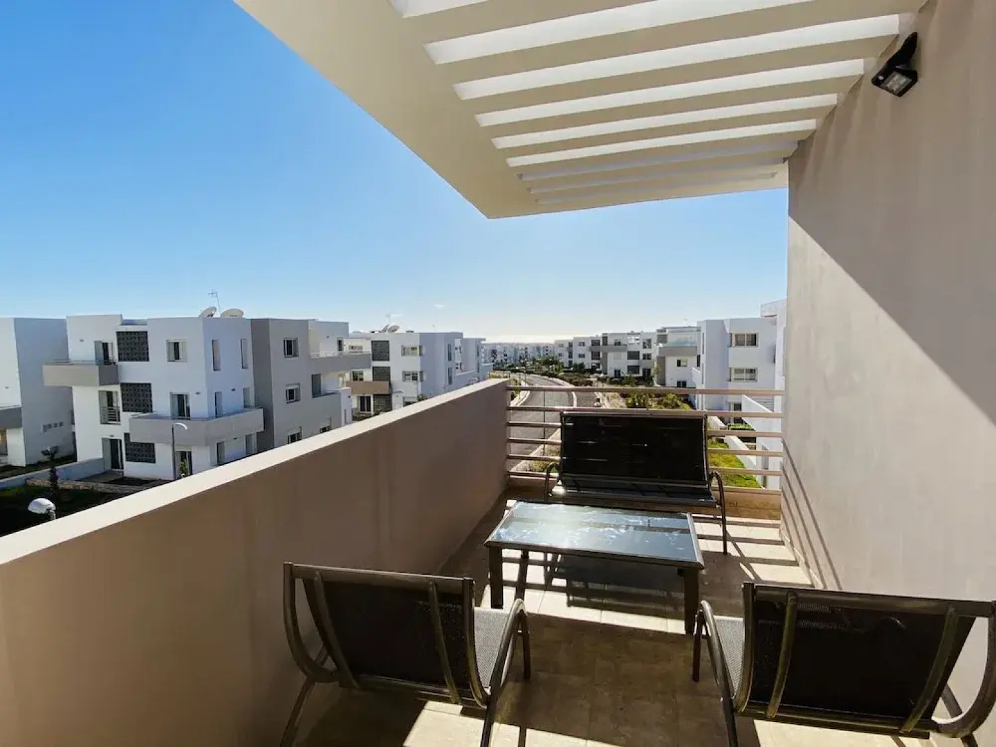 Luxury Apartment on the Marina