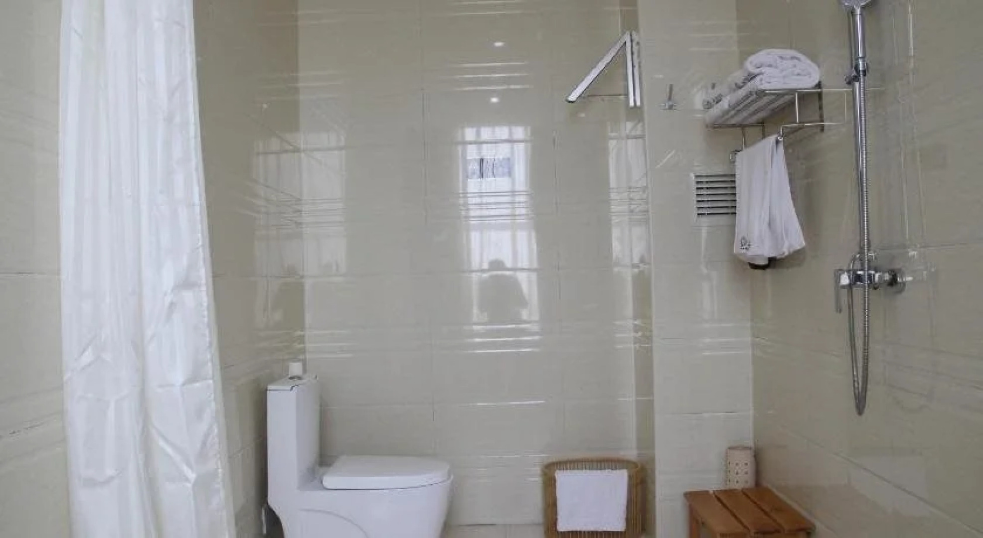 Jiuquan Longteng Hotel