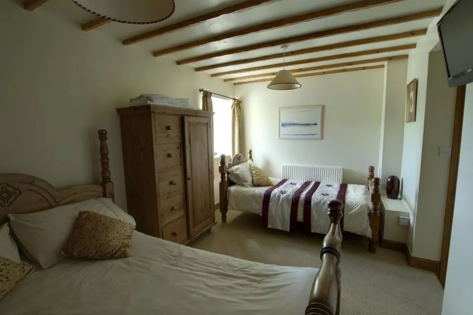 The Hare and Hounds Country Inn