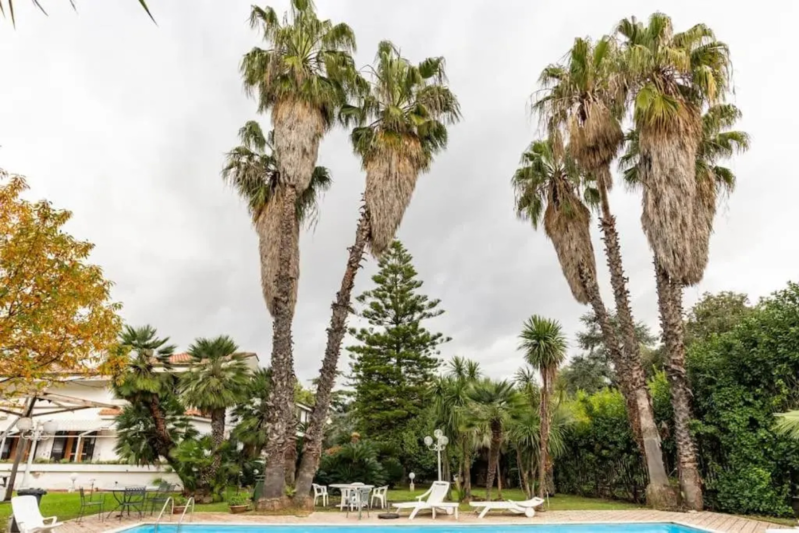 Napoli appartamento in Villa 1 bedroom piscina Wi-fi