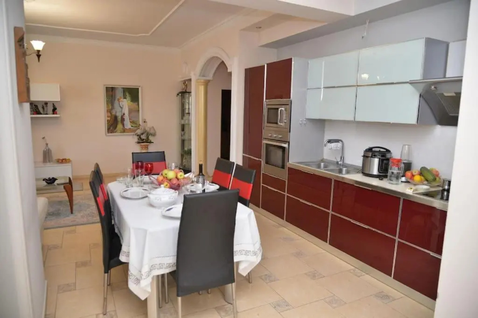 Lovely 2-bedroom condo near the City center