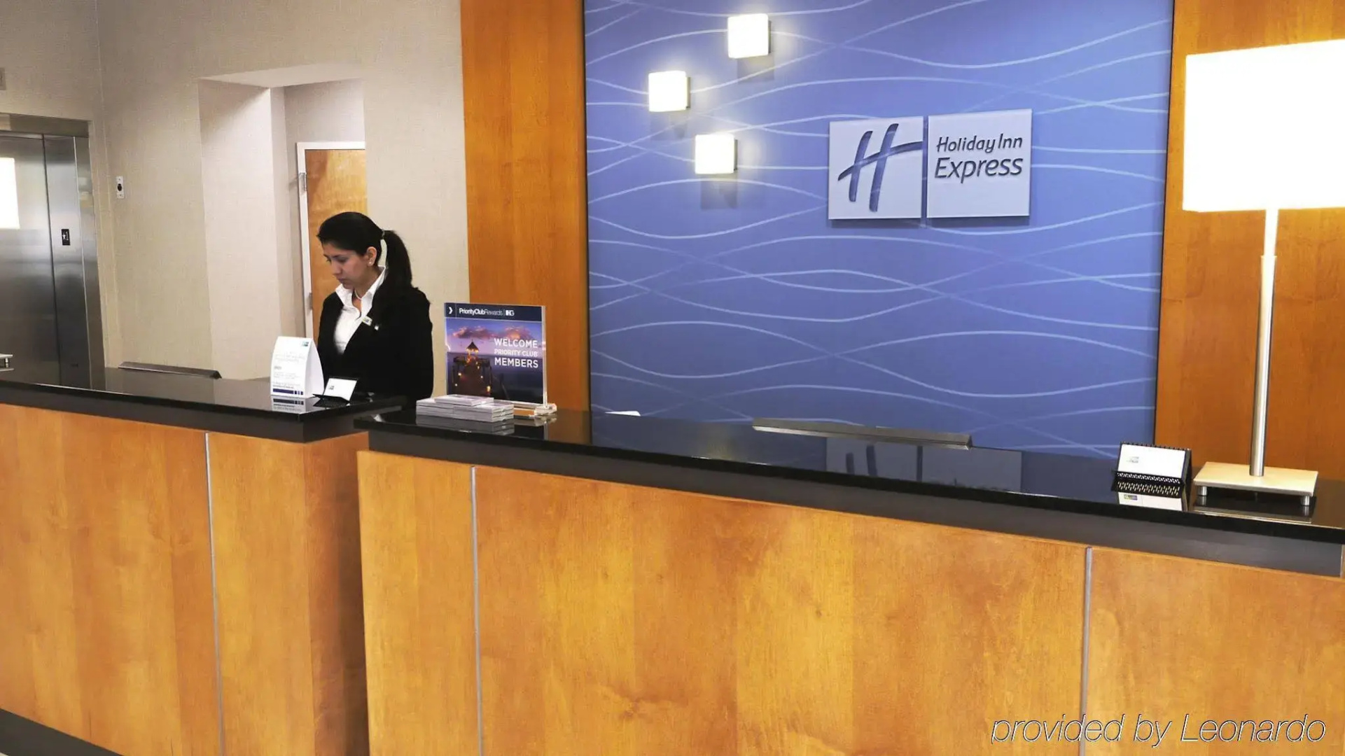 Holiday Inn Express Stamford