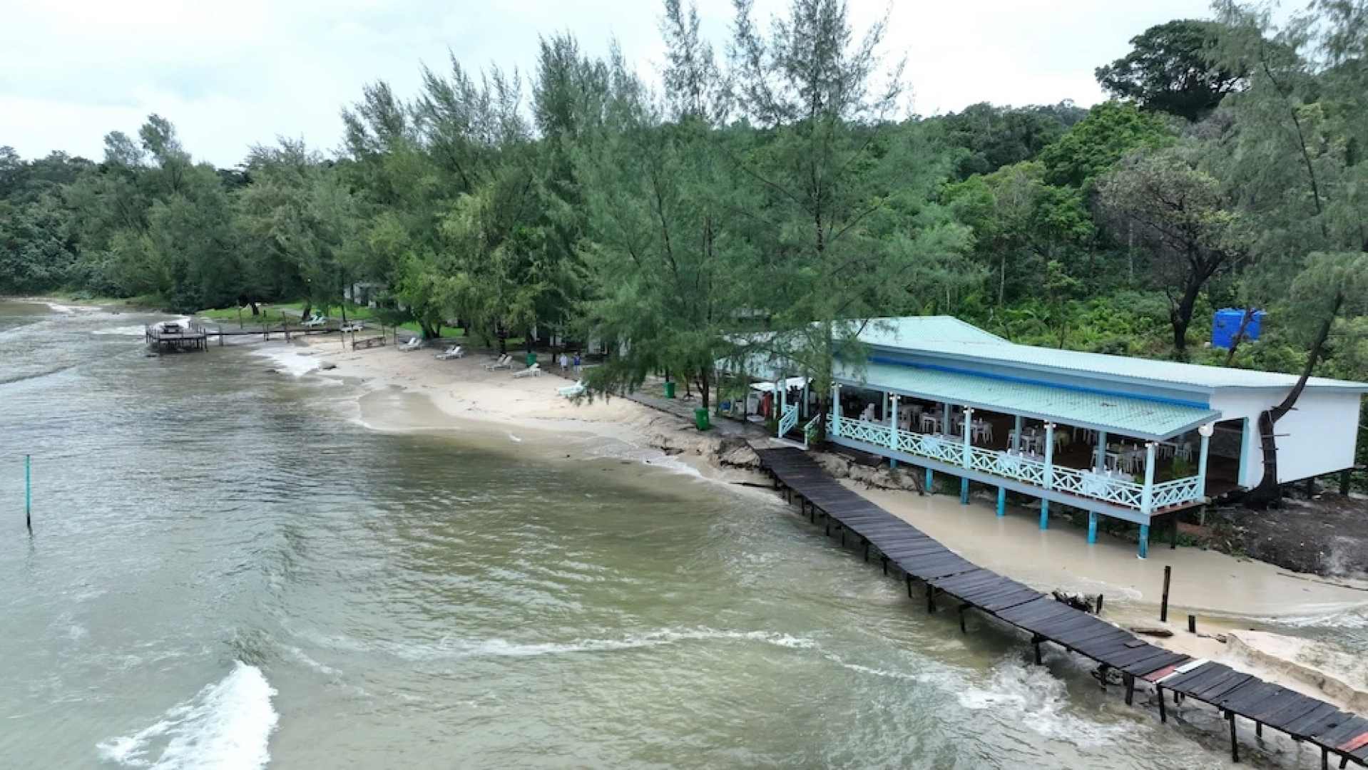 Sandy Beach Bungalows by EHM