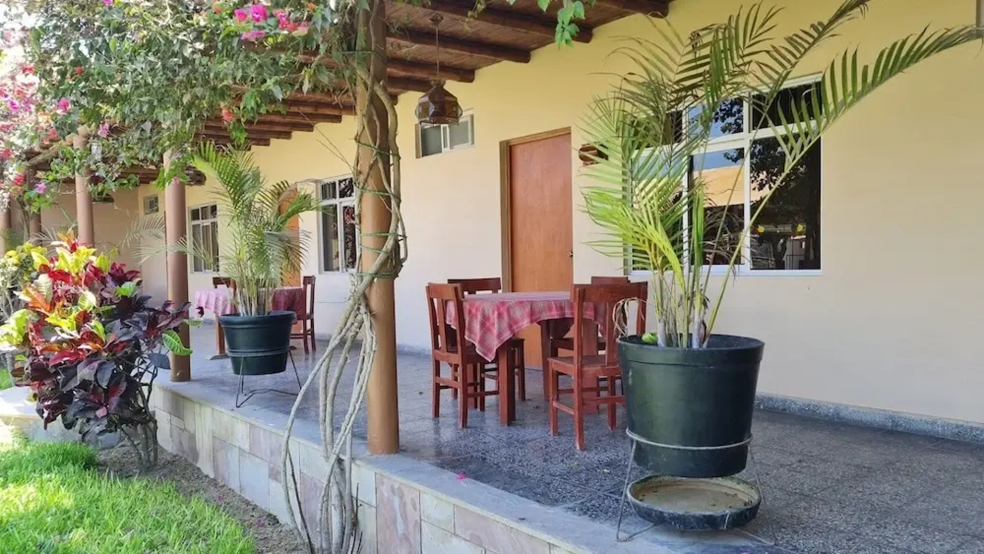 Hospedaje El Cascabel