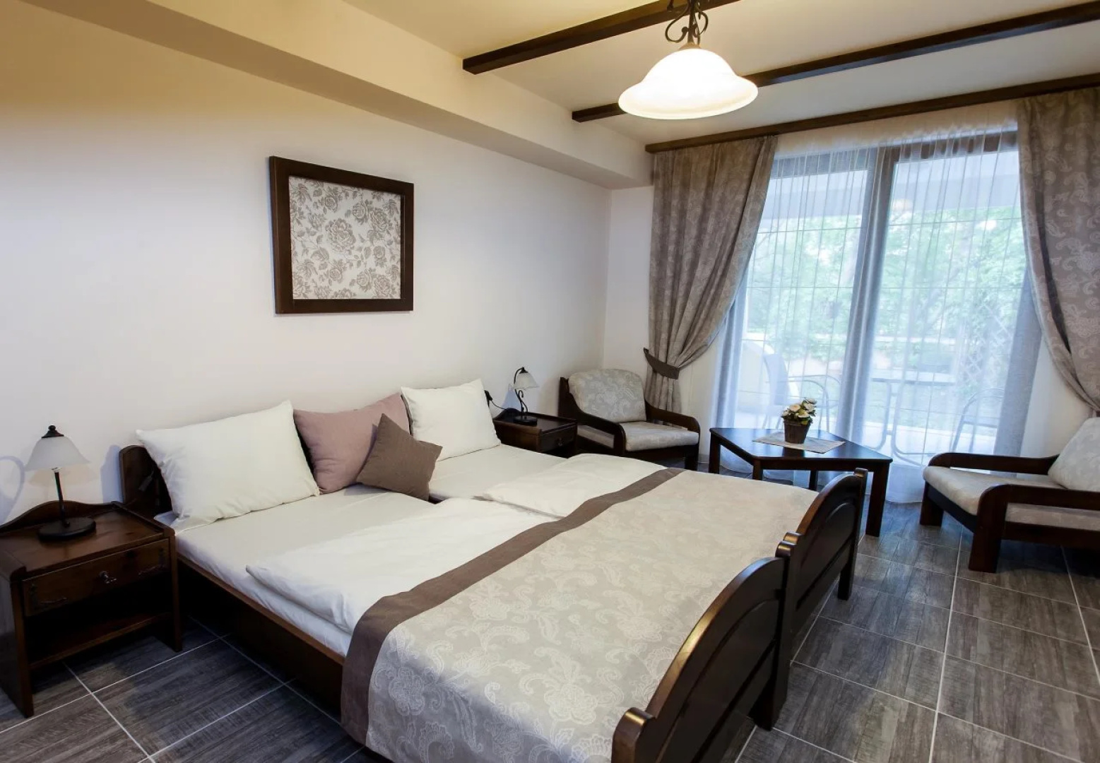 Hotel Bacchus