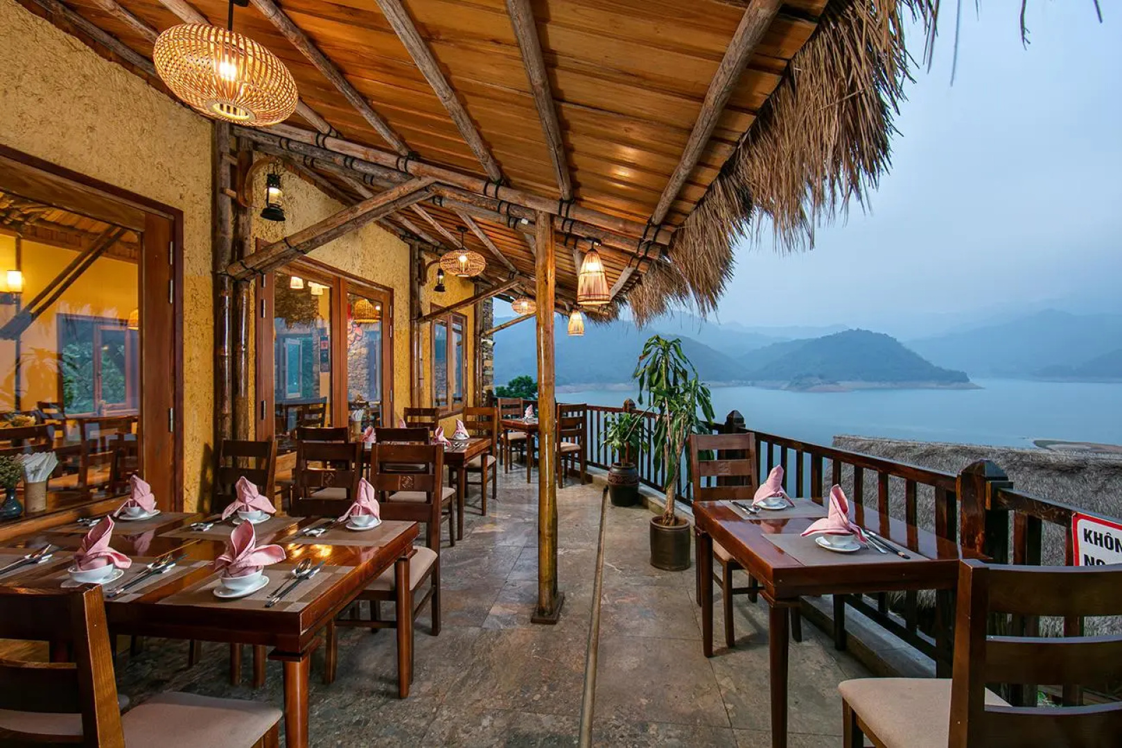Mai Chau Hideaway Lake Resort