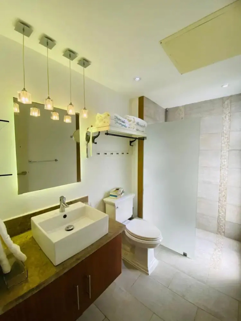 Cozy 3 Bedroom Penthouse in Playa Bonita