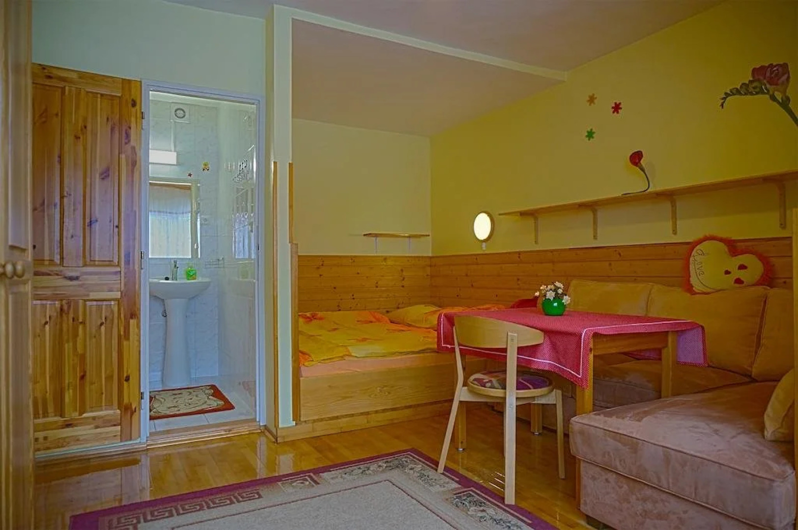 Penzion a drevenica pri Hati