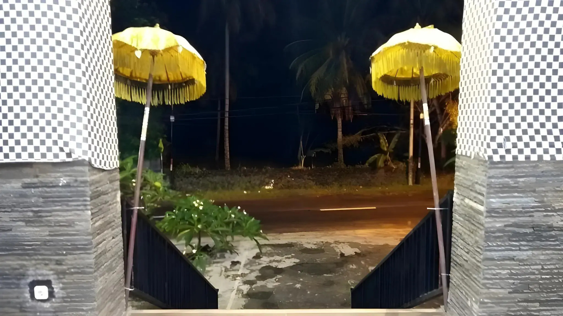 Bali de Anyer Hotel & Restaurant