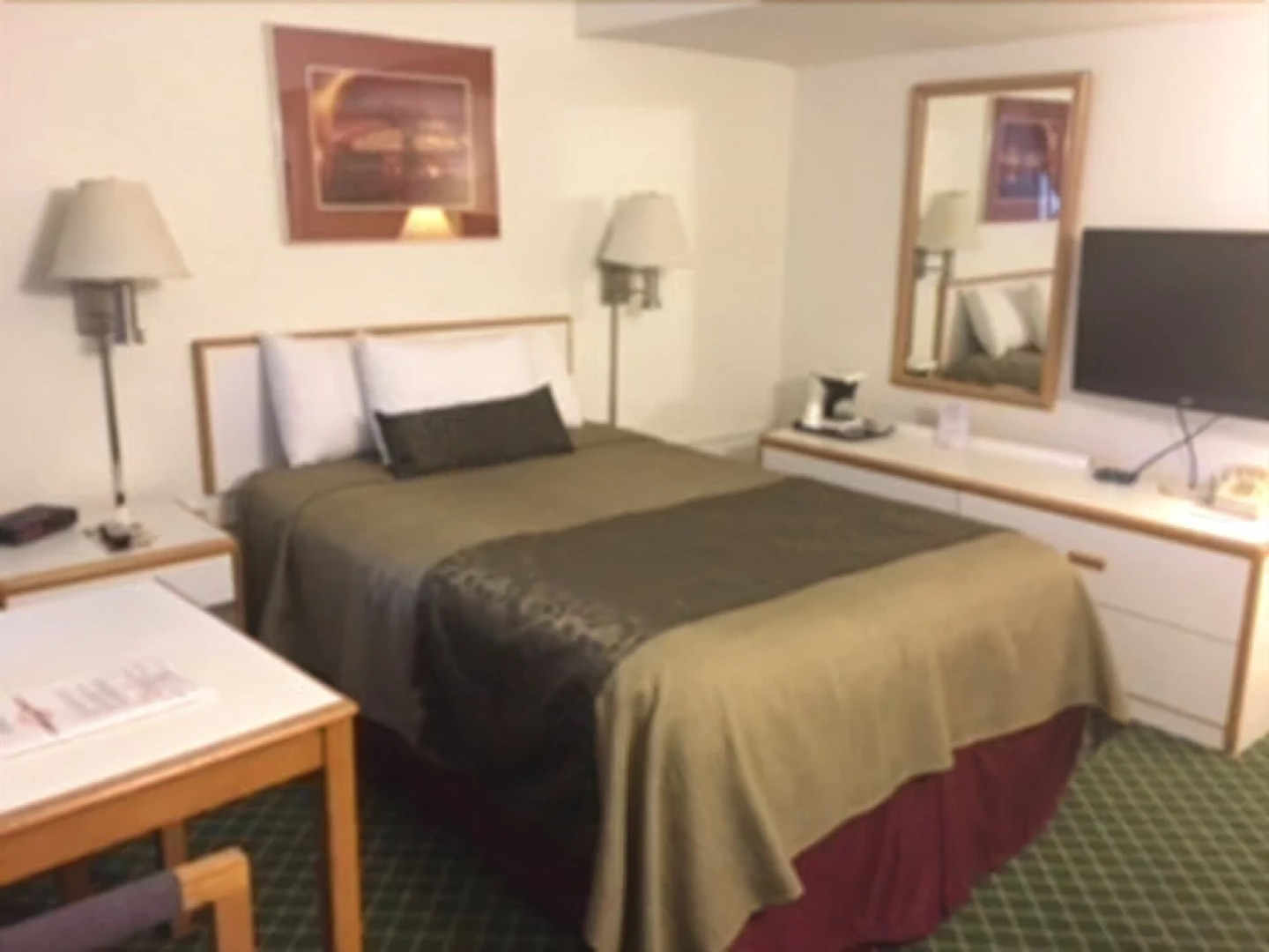 Voyageur Lakewalk Inn