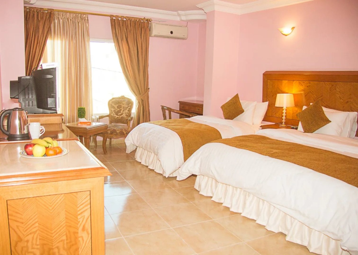 Al Anbat Midtown Hotel