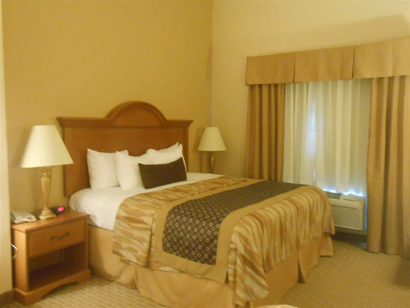Best Western Plus New Caney Inn Suites