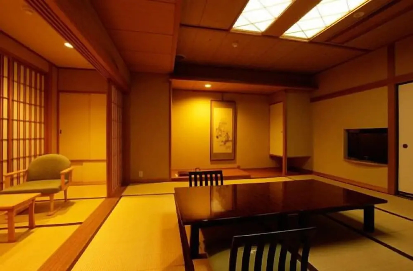 1000 Years of Tradition - Akiu Onsen Sakan