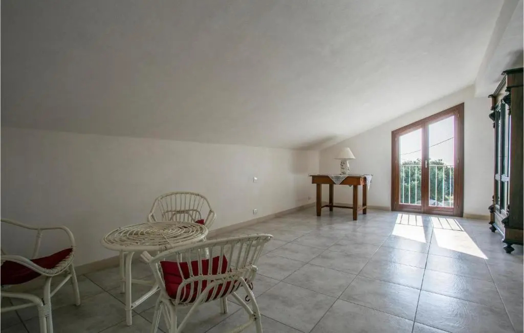 Stunning Home in Ragusa With 6 Bedrooms, Private Swimming Pool and Outdoor Swimming Pool