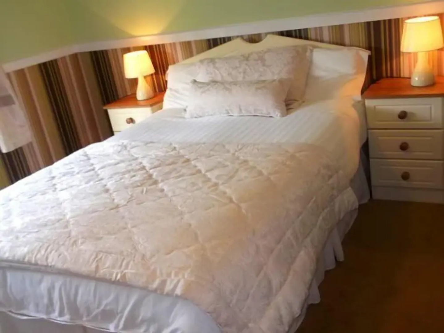 Perrymount Country Home Bed & Breakfast