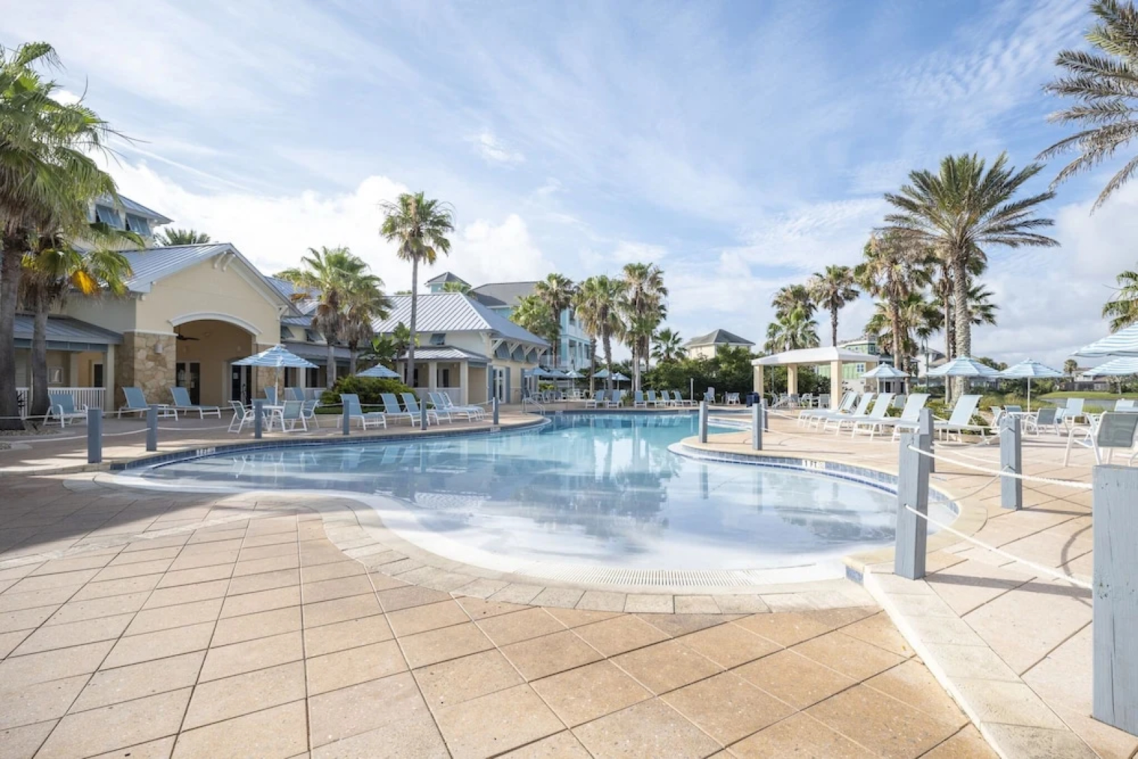Cinnamon Beach Nautilus