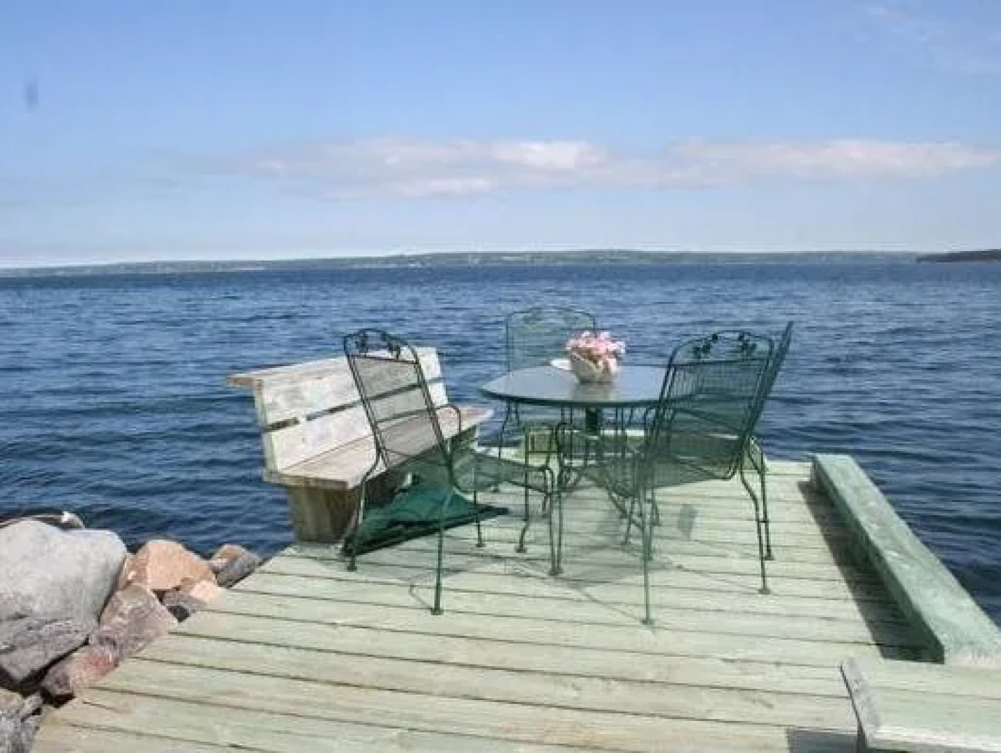 A Boat to Sea Bed & Breakfast