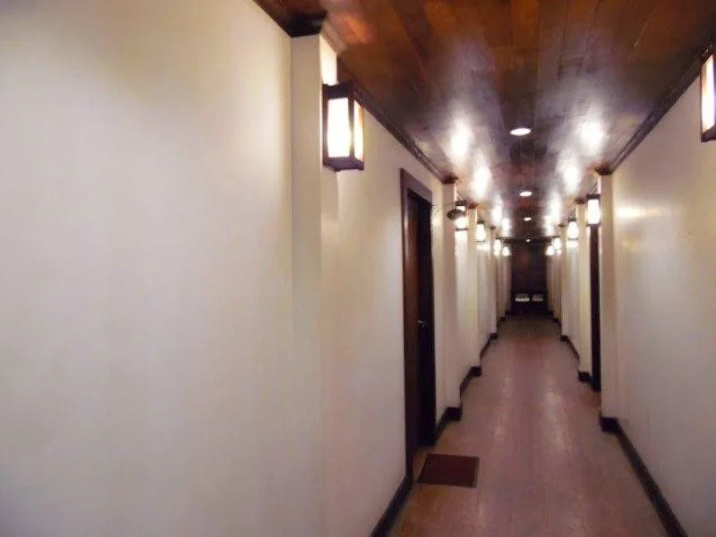 Arissara House Boutique Hotel