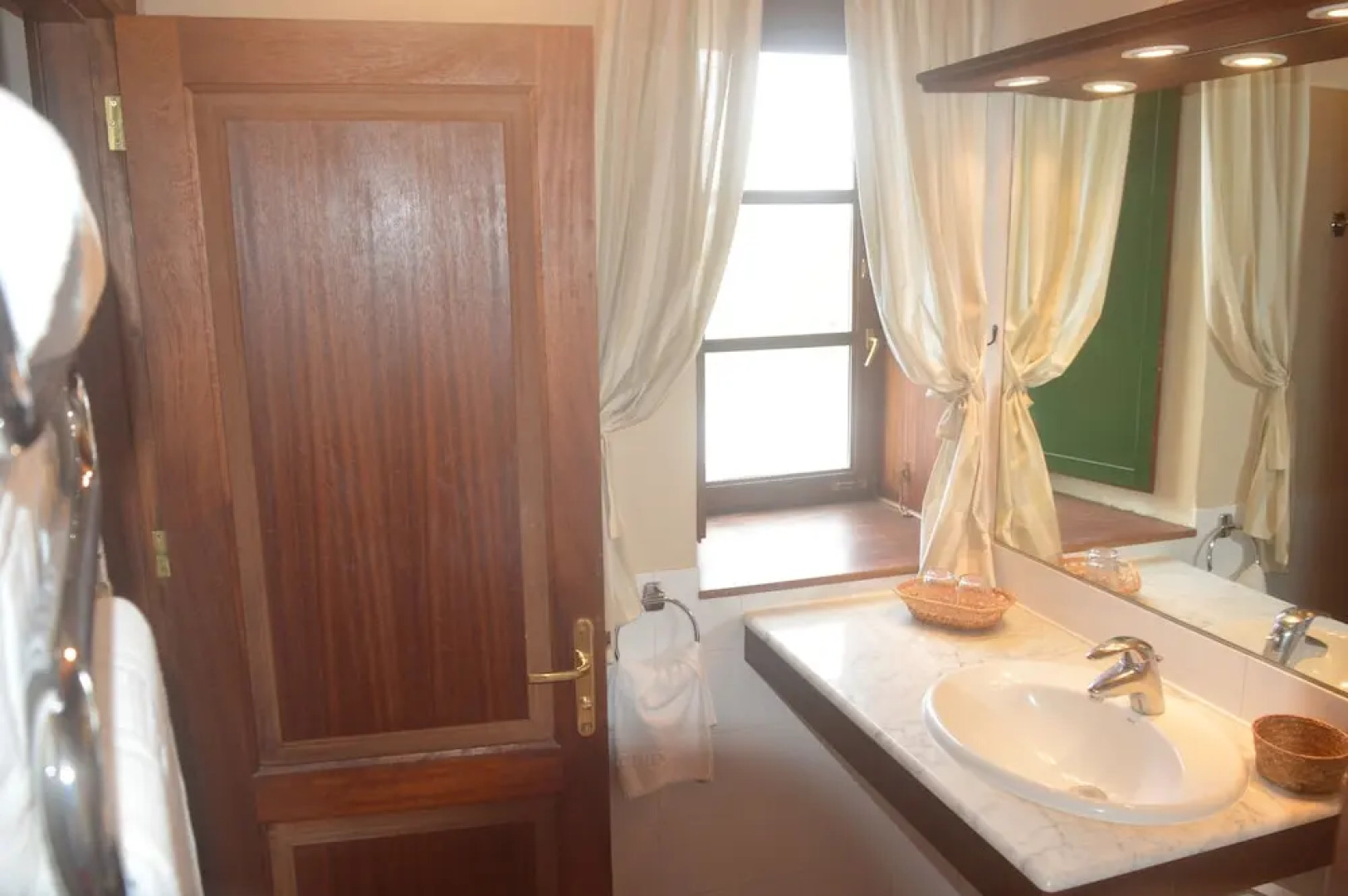 La Hacienda, Free Wifi+bbq