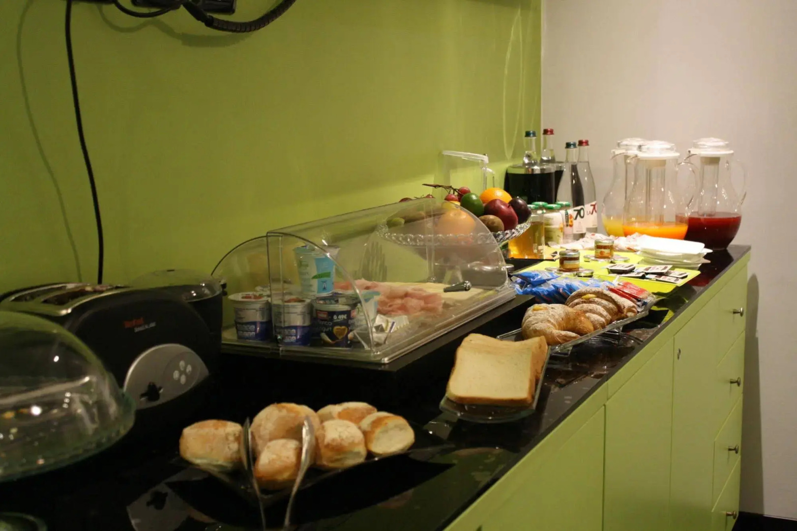 La Dolce Vita Hotel Motel