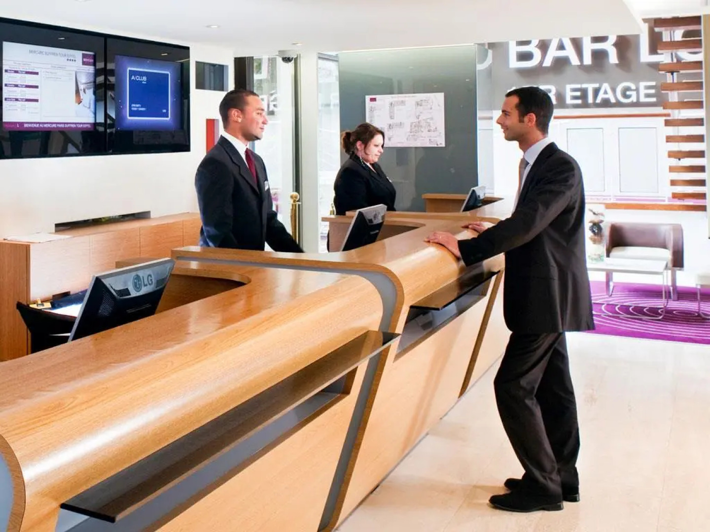 Отель Mercure Paris Centre Tour Eiffel 