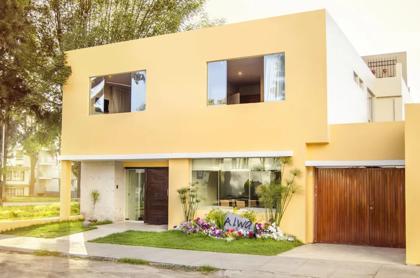 Alwa Standard Hotel Boutique