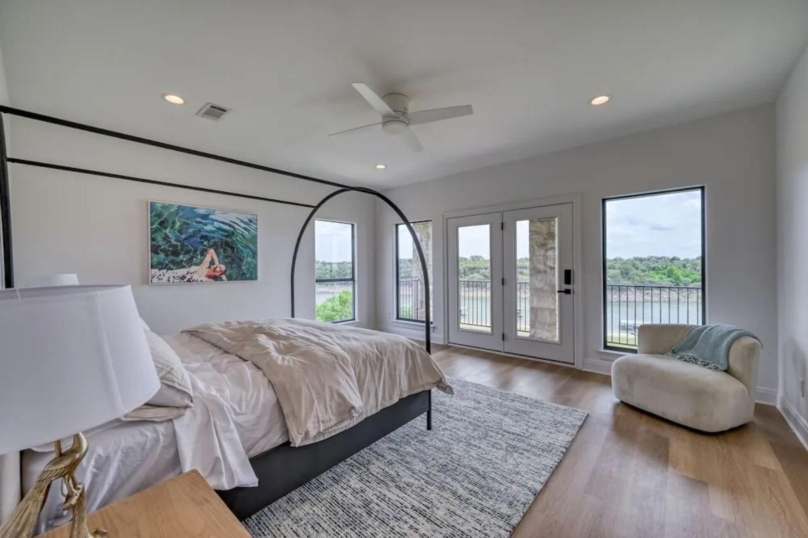 Luxury Lakefront Home-private Dock - Dipping Pool!