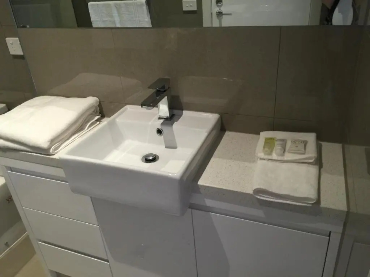 Beachside Apartments, Bonbeach