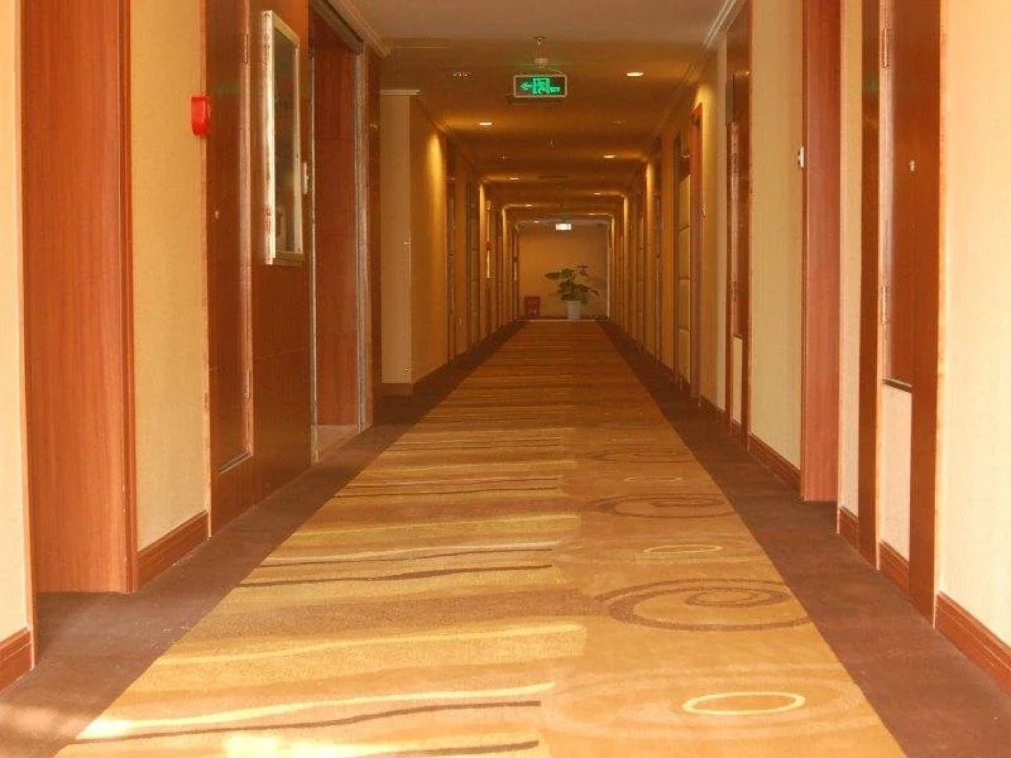 东方大酒店(开化江滨路店)