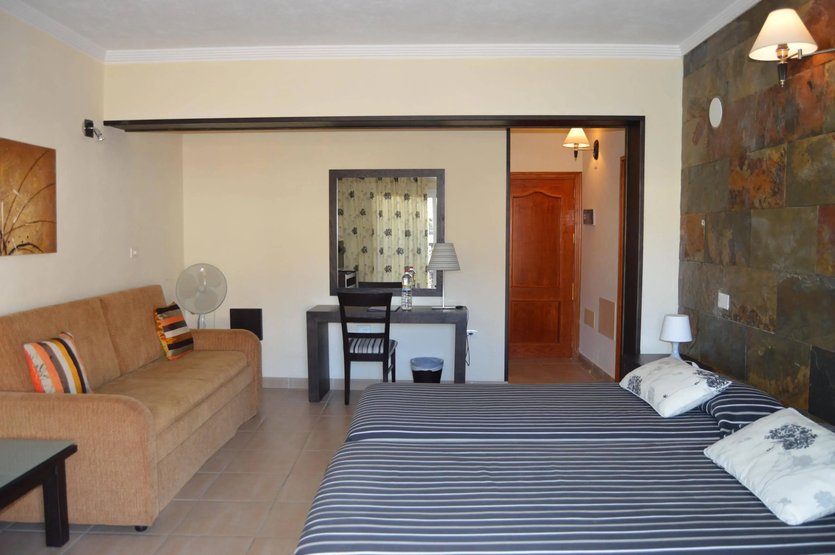 Hotel La Aldea Suites