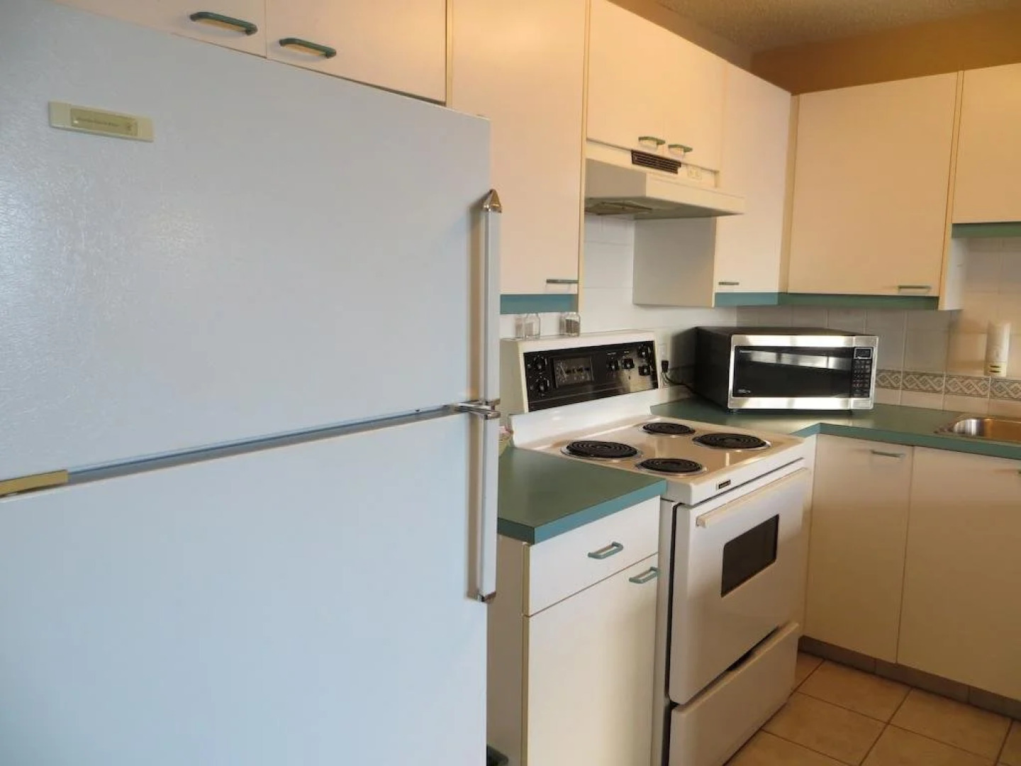 Travelodge by Wyndham Lacombe