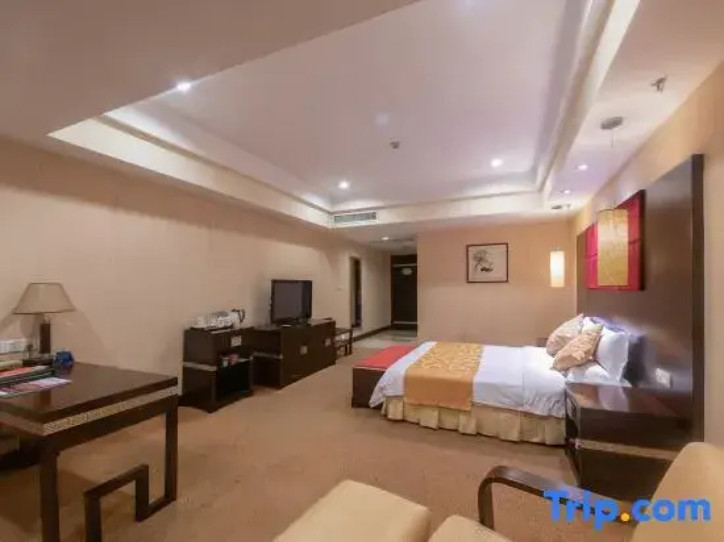 Royal Hotel