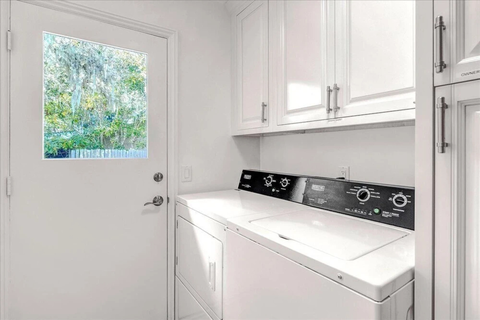 Pebble Beach Barking Seals - 5min Walk to the Beach!