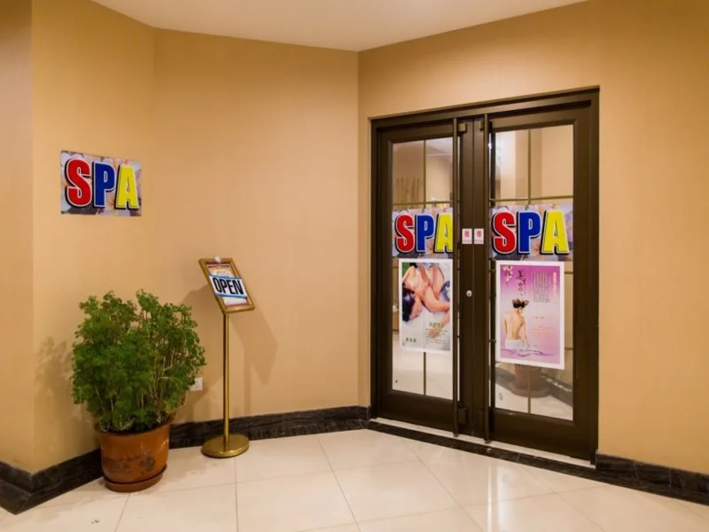 Palau Vacation Hotel