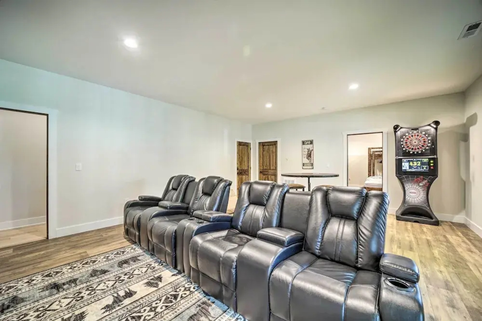 7 Mi to Ski Sapphire Valley: Resort-style Retreat