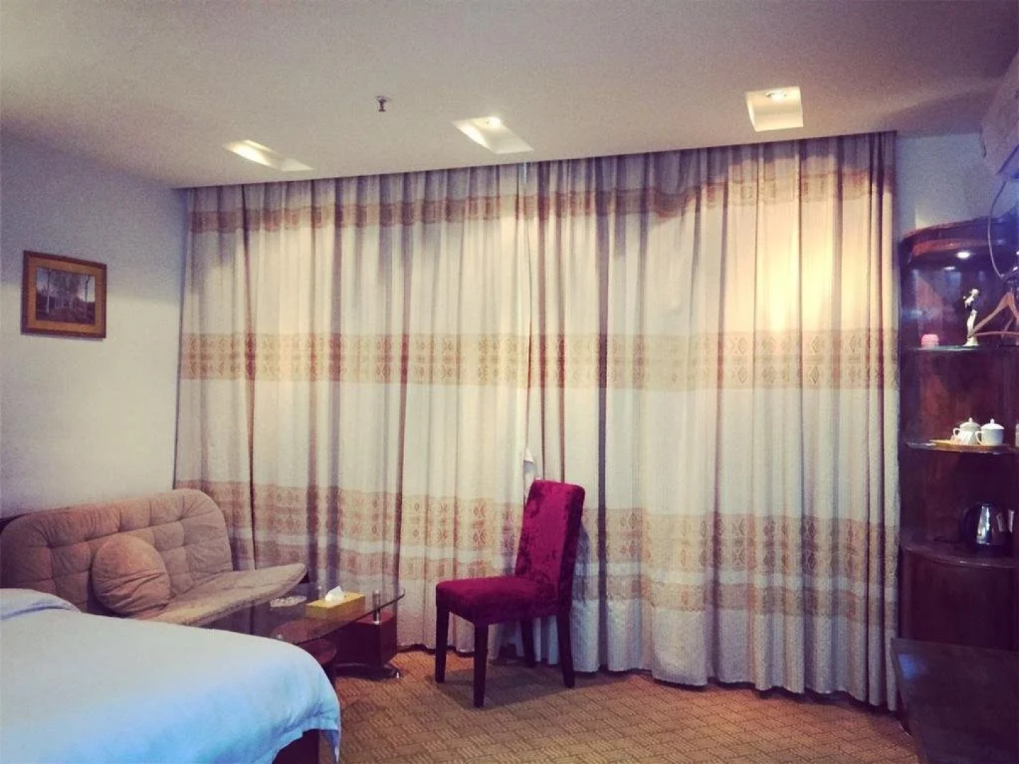 Jinjiang Business Hotel