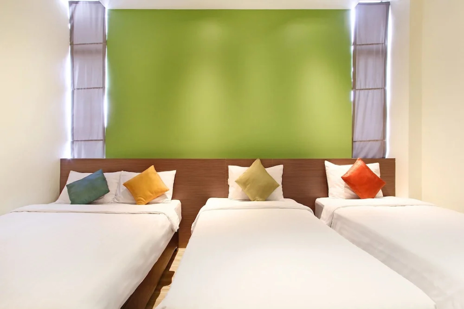 D Varee Xpress Makkasan