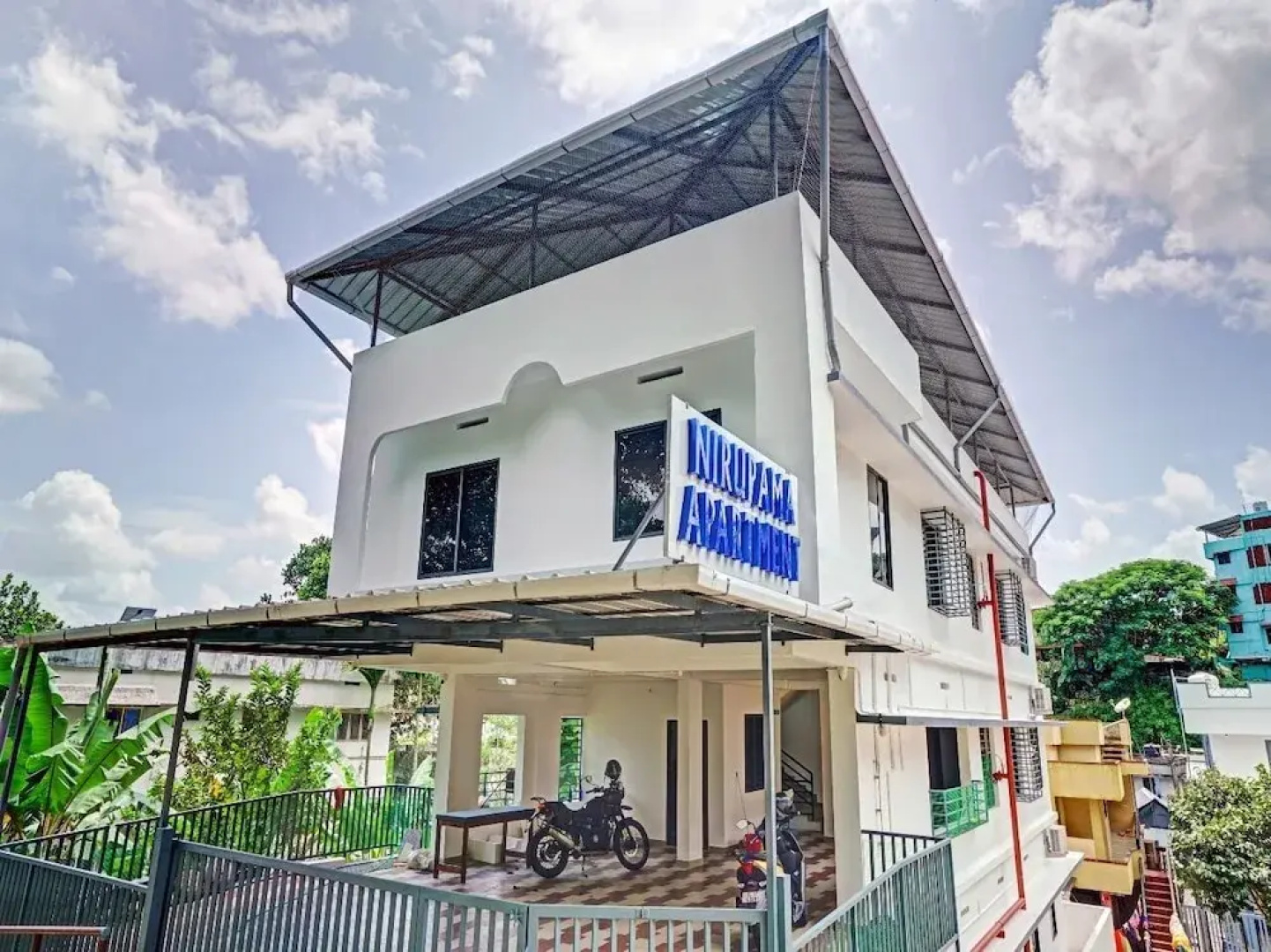 Nirupama Hotel Aluva