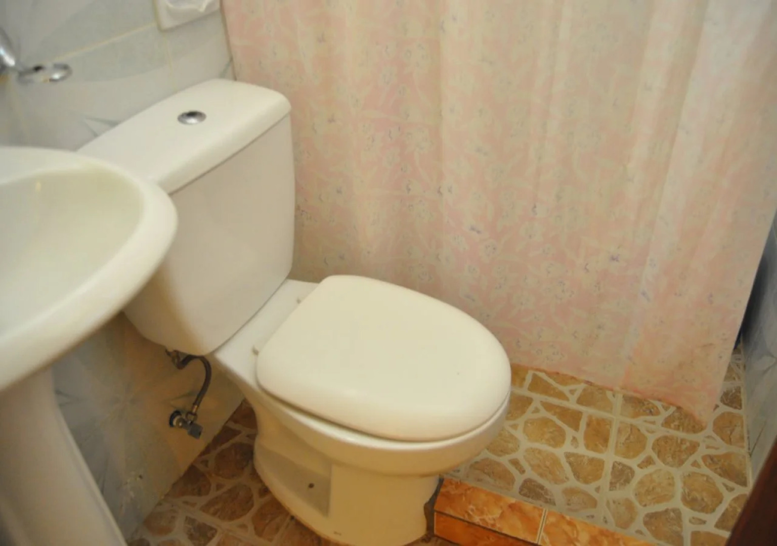 Four Seasons Seaview Hotel