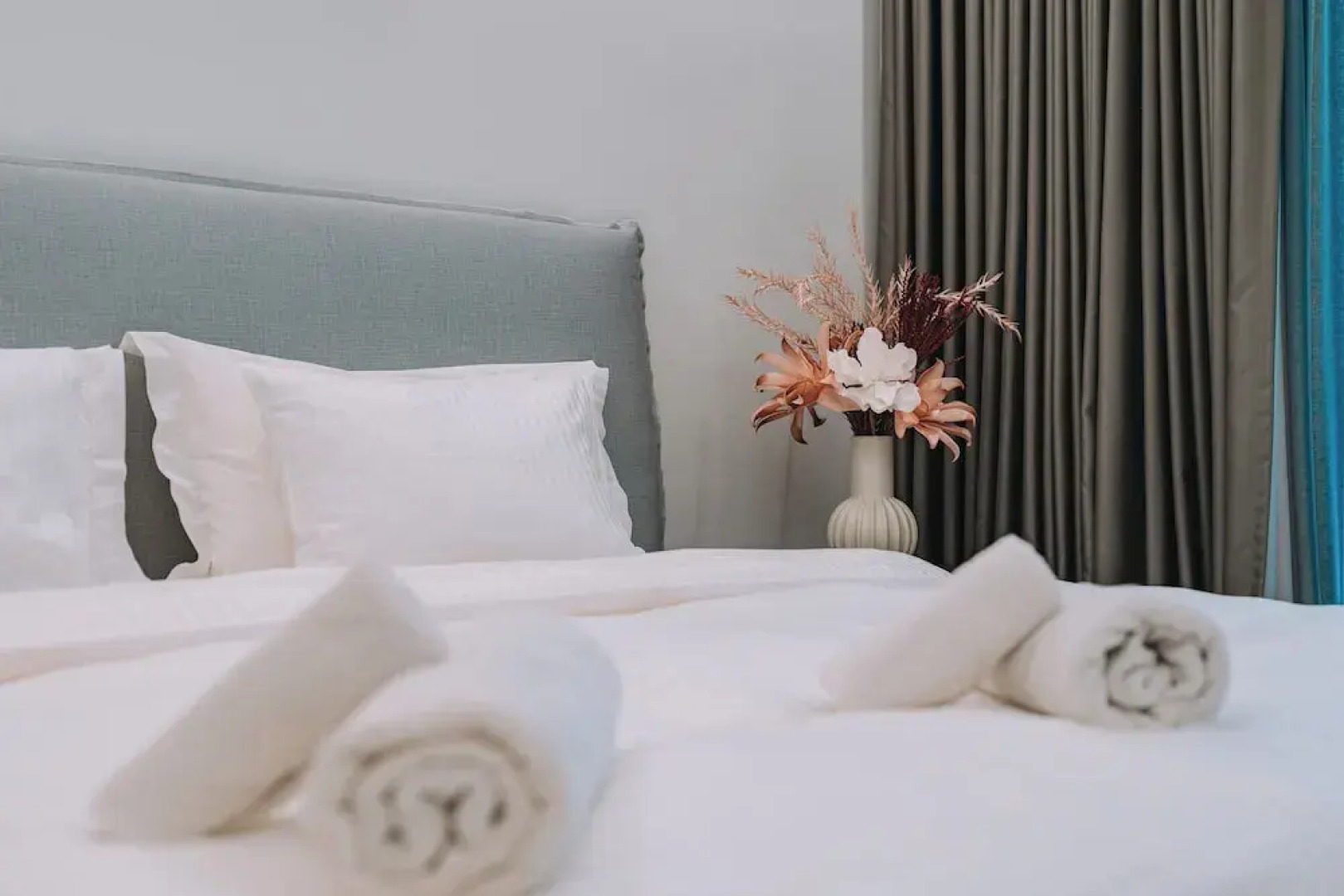 Alimos Luxury 3Bd w Outdoor Jacuzzi