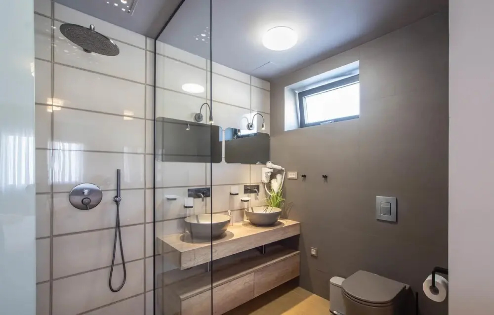 Awesome Home in Jesenice With Sauna, Wifi and Heated Swimming Pool