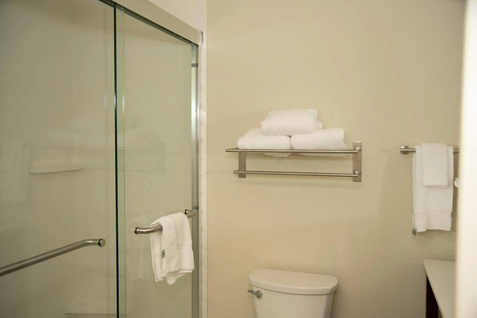 Holiday Inn Hotel & Suites Fayetteville W-Fort Bragg Area by IHG