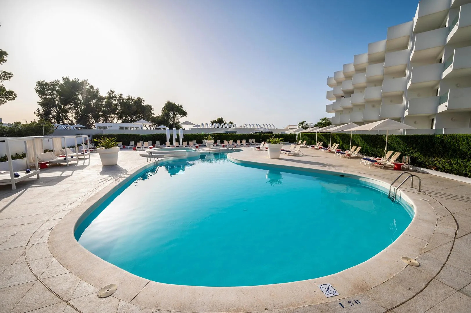 Отель THB Naeco Ibiza - Adults Only