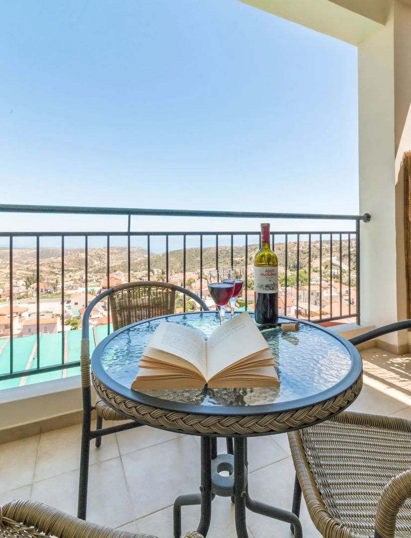 Hill View Restaurant & Apartments