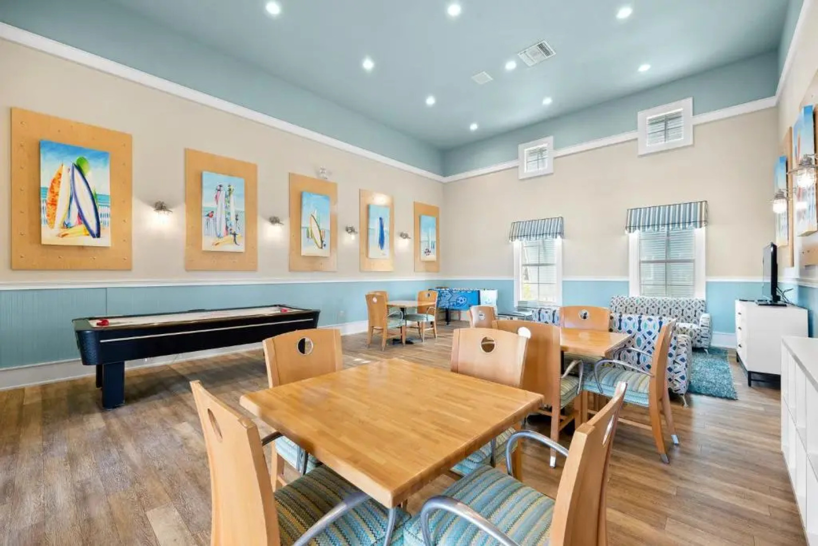 851 Cinnamon Beach, 3 Bedroom, Sleeps 6, Ocean Front, 2 Pools, Elevator