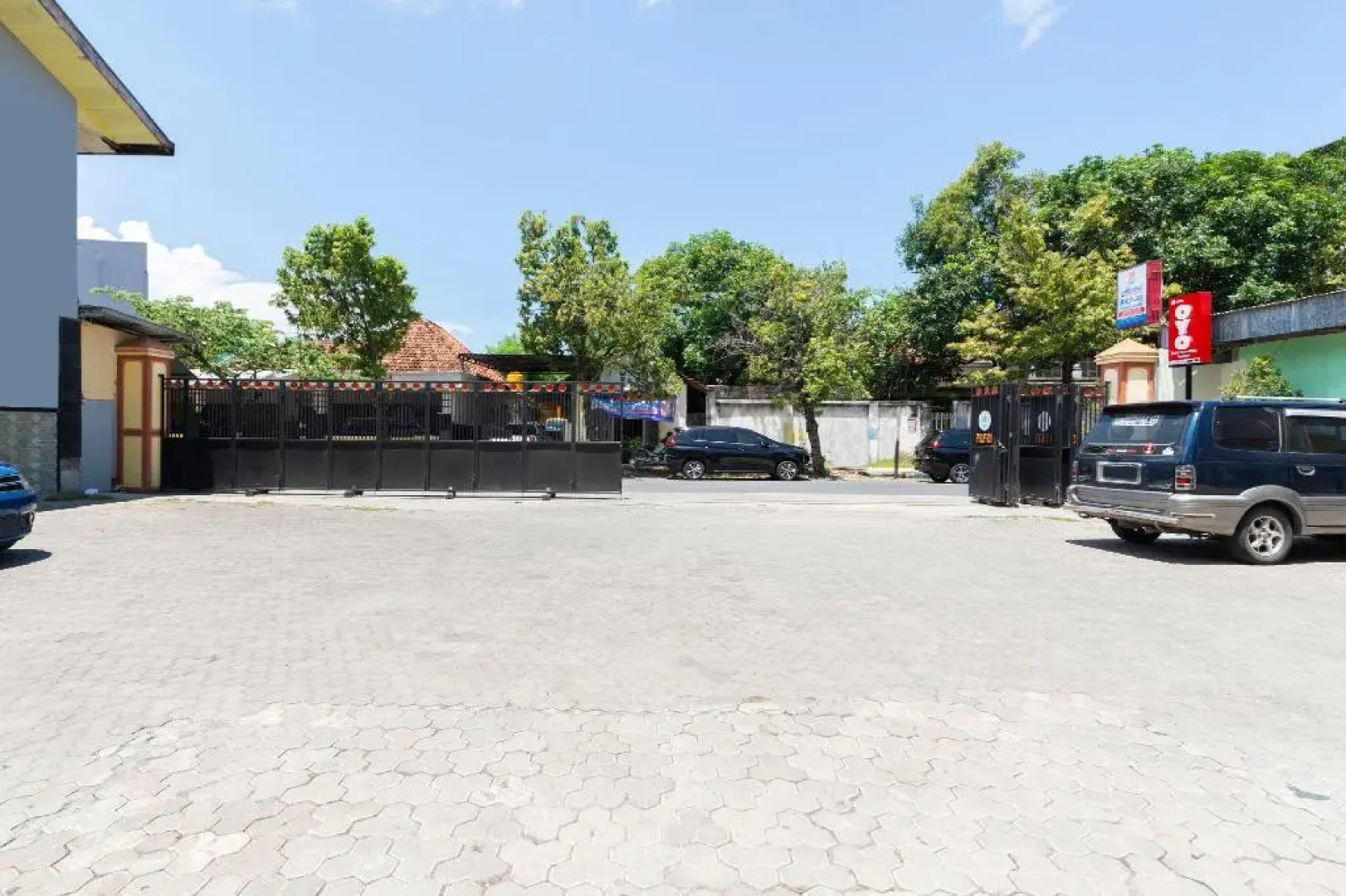 OYO 2708 Hotel Kemuning Syariah