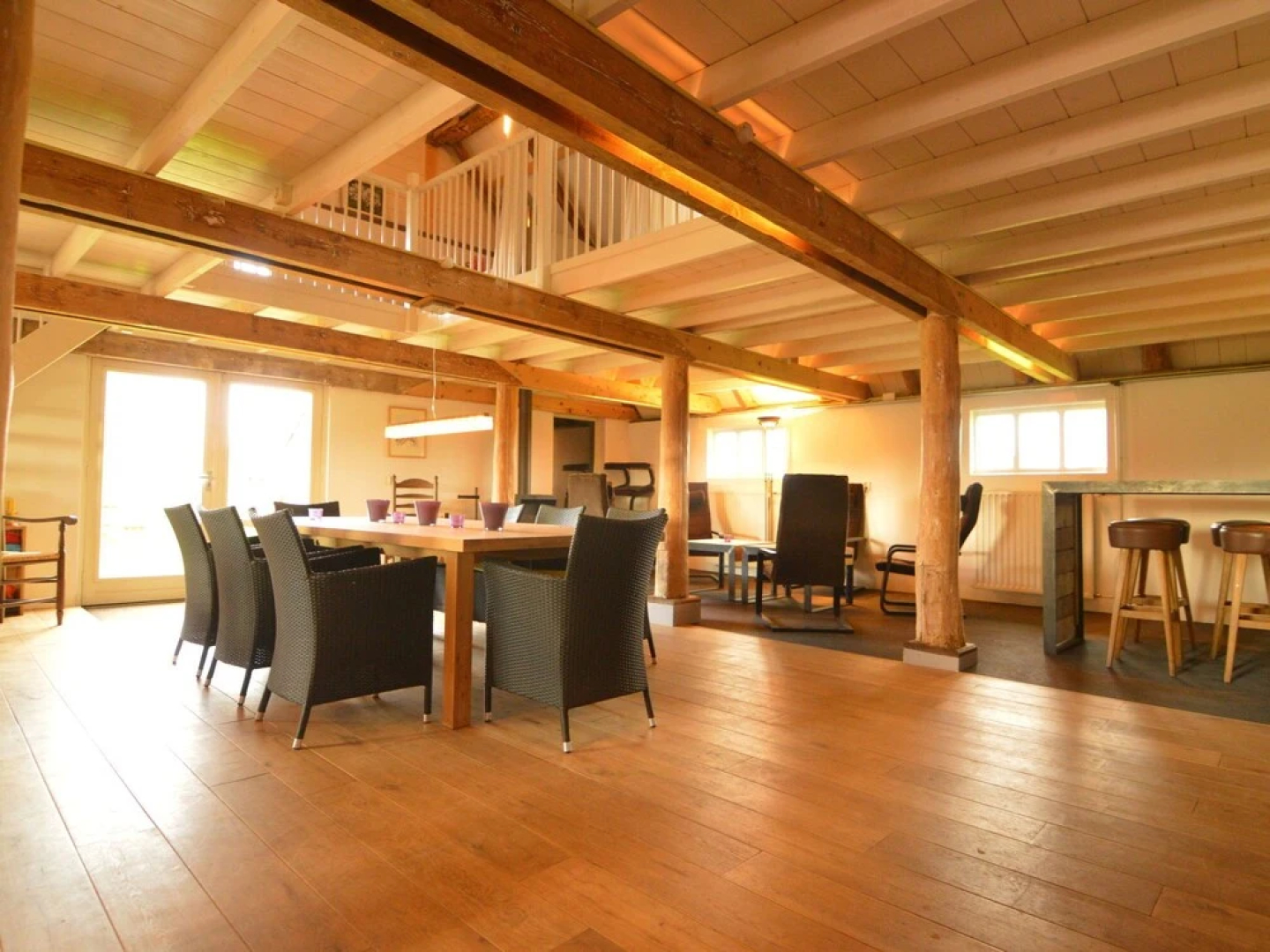 Detached Atmospheric Farmhouse with Large Garden & Privacy near Dalfsen