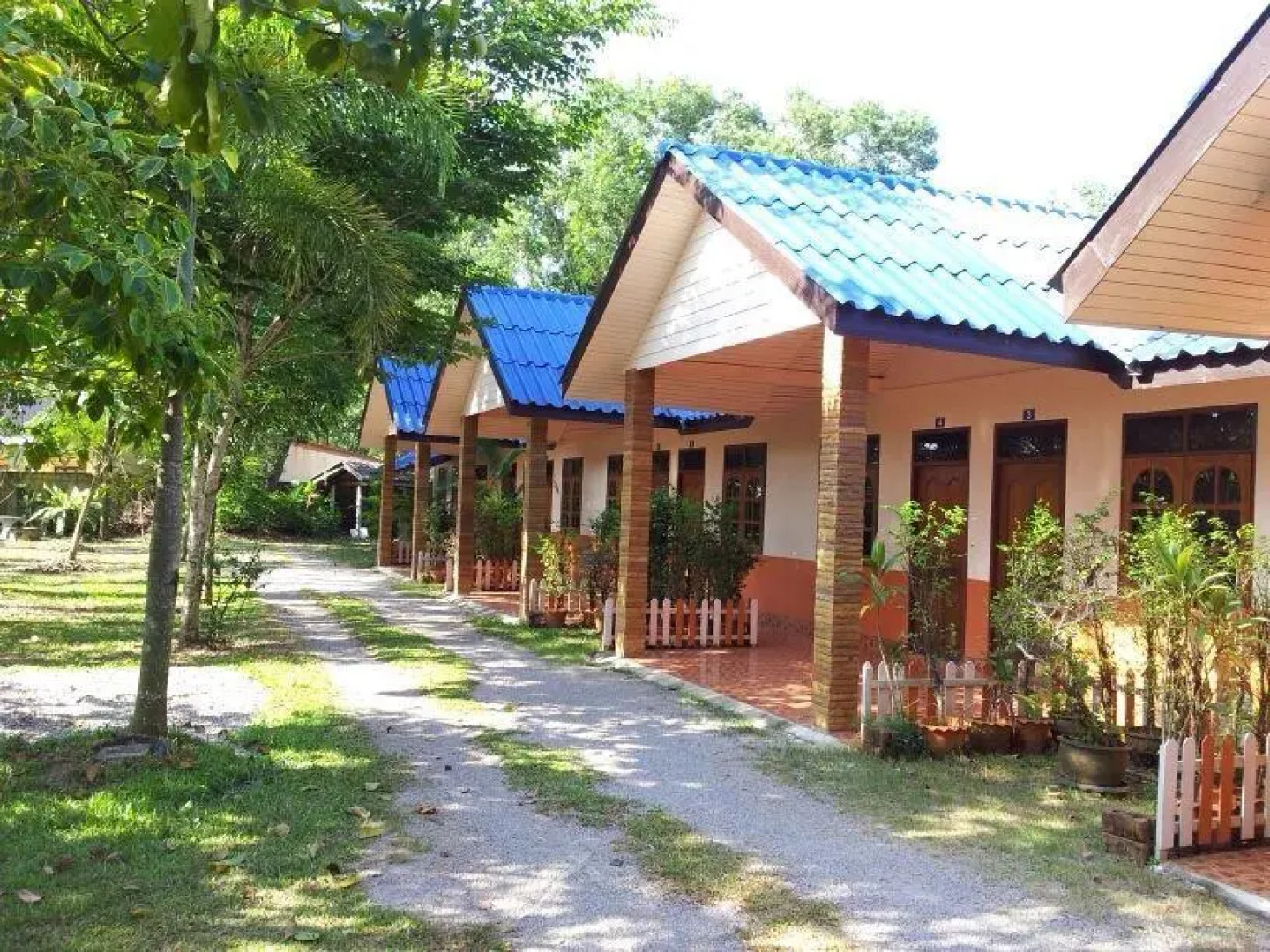 Khemthong Resort 2