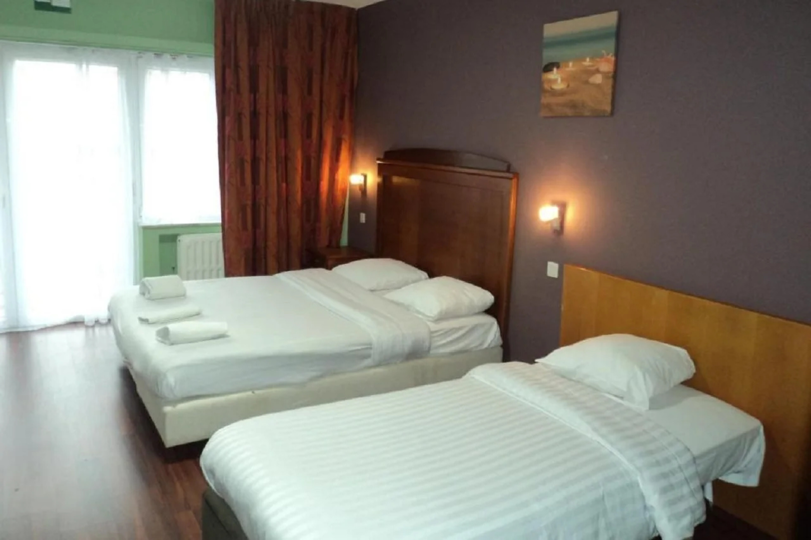 Albert Hotel