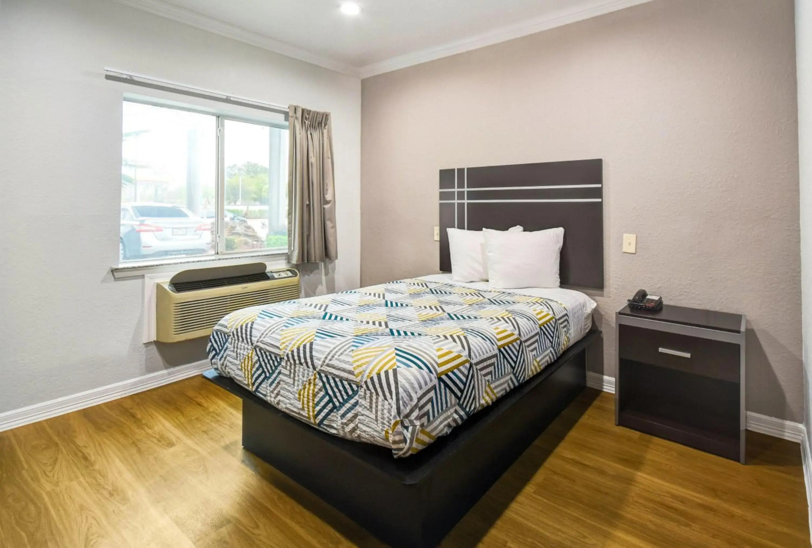 Motel 6 Humble, TX - Houston International Airport